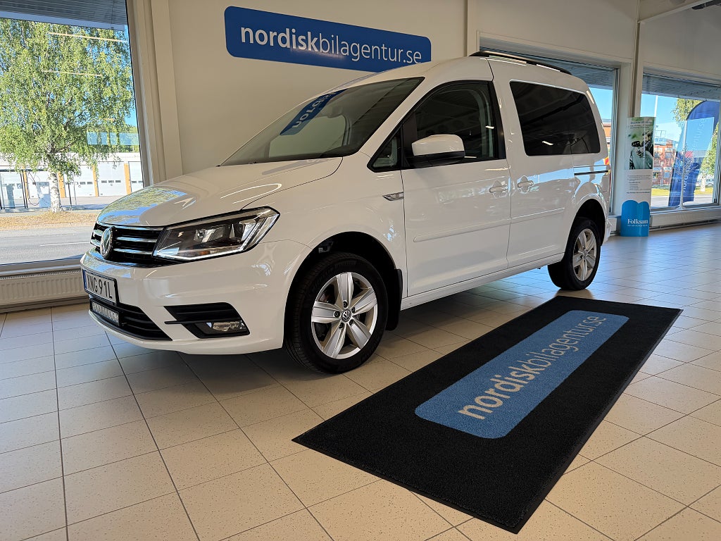 Volkswagen Caddy Combi 2.0TDi 4Motion LIFE Comfortline 5sits *Nyservad*