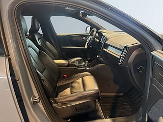 Volvo XC40 Recharge T4 DCT R-Design H&K/Skinn/MOMS/Kamera/Ad.Fhåll – bild 10