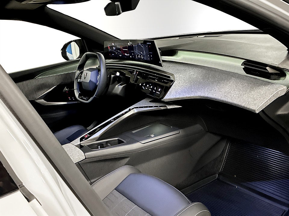 Bild på Peugeot 3008 GT Hybrid 145hk Aut B-KAMERA CARPLAY
