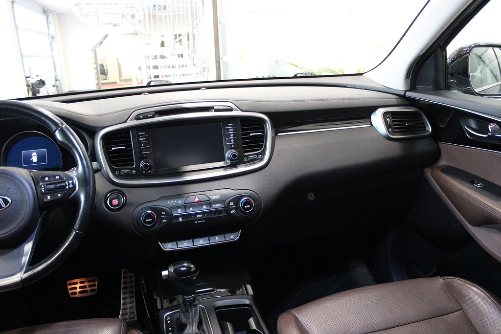Kia Sorento, 2.2 CRDi AWD Automat Euro 6 Drag 7-sits 200hk