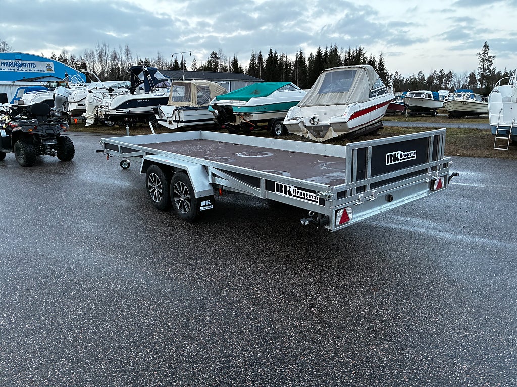 BK Hengeren PL 2752 BE – Biltransport/Plattformssläp 