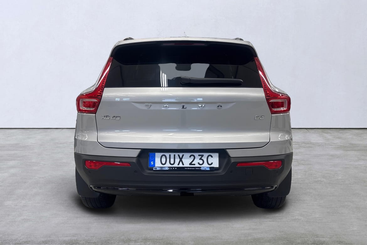 Volvo XC40 B3 FWD Bensin Plus Dark 2025, bild 5/10