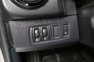 Halvkombi Renault Clio 12 av 23