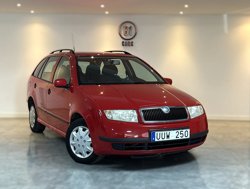Skoda Fabia 5-DÖRRARS 1.2 NYBESIKTIGAD NYSERVAD
