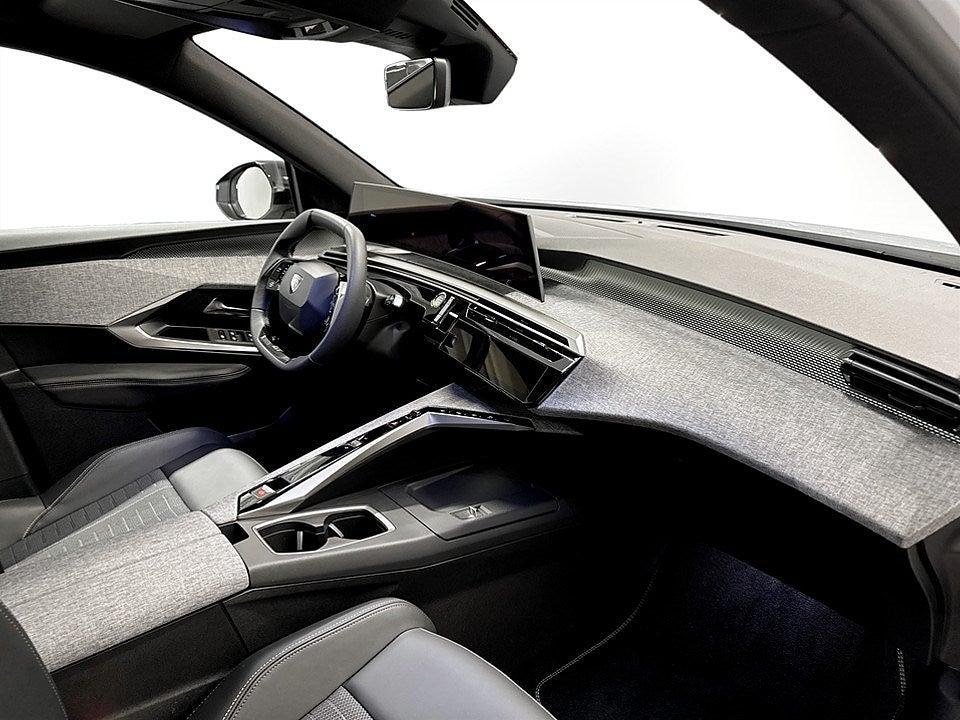Bild på Peugeot 5008 GT Hybrid 145hk Aut - NYA VINTERHJUL INGÅR!
