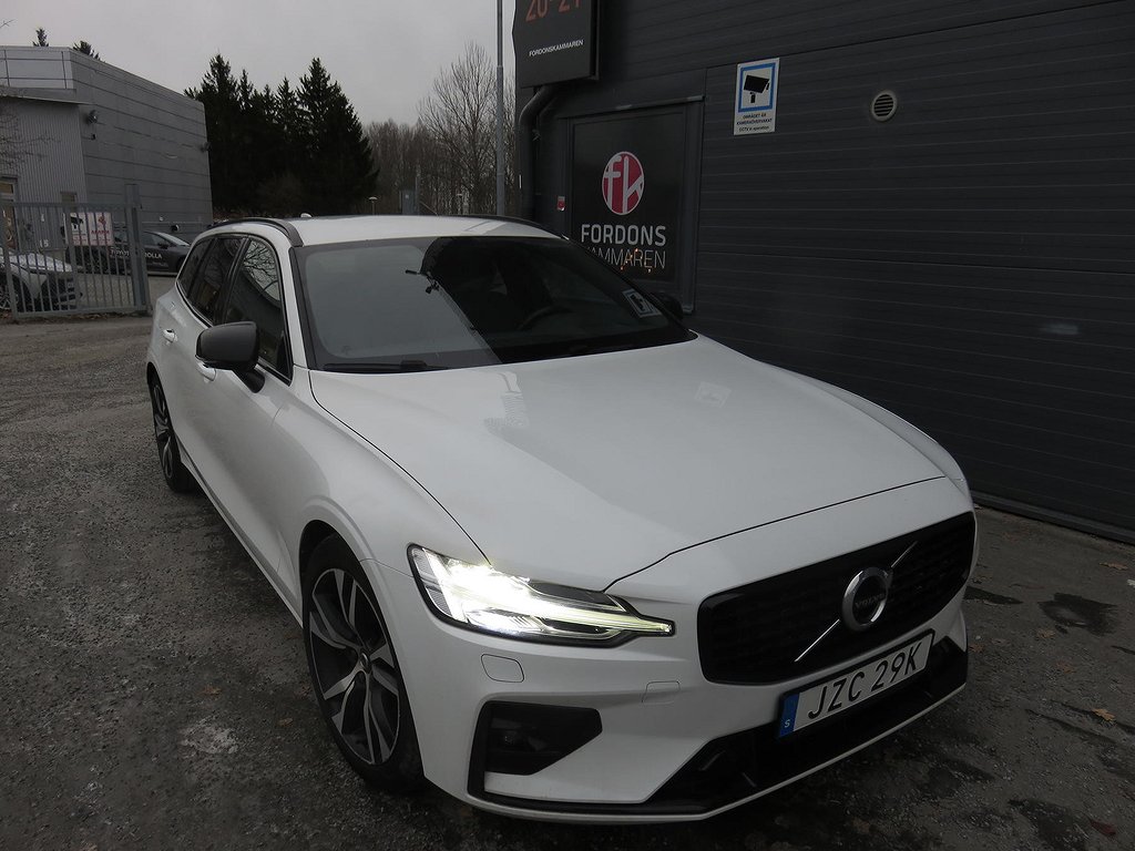 Volvo V60 B4 Geartronic, 1 R-Design 97hk