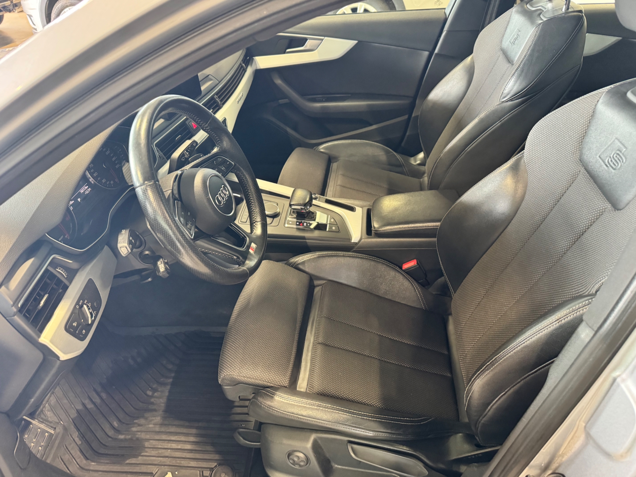 Audi A4 Avant 2.0 TDI AUT 4WD DRAG 2016, bild 7/49