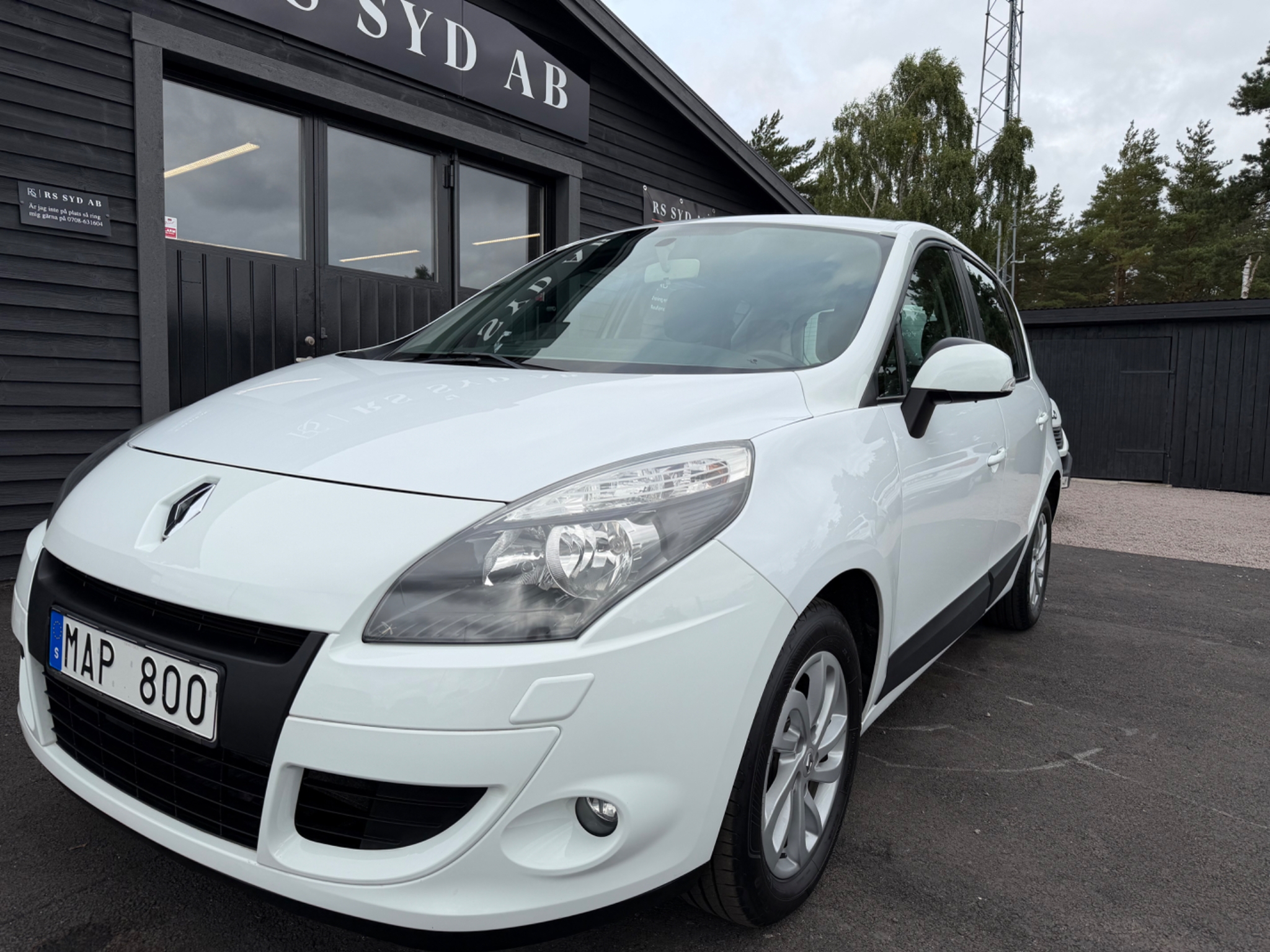 Renault Scenic 1.6 E85 AC 2012, kuva 6/55