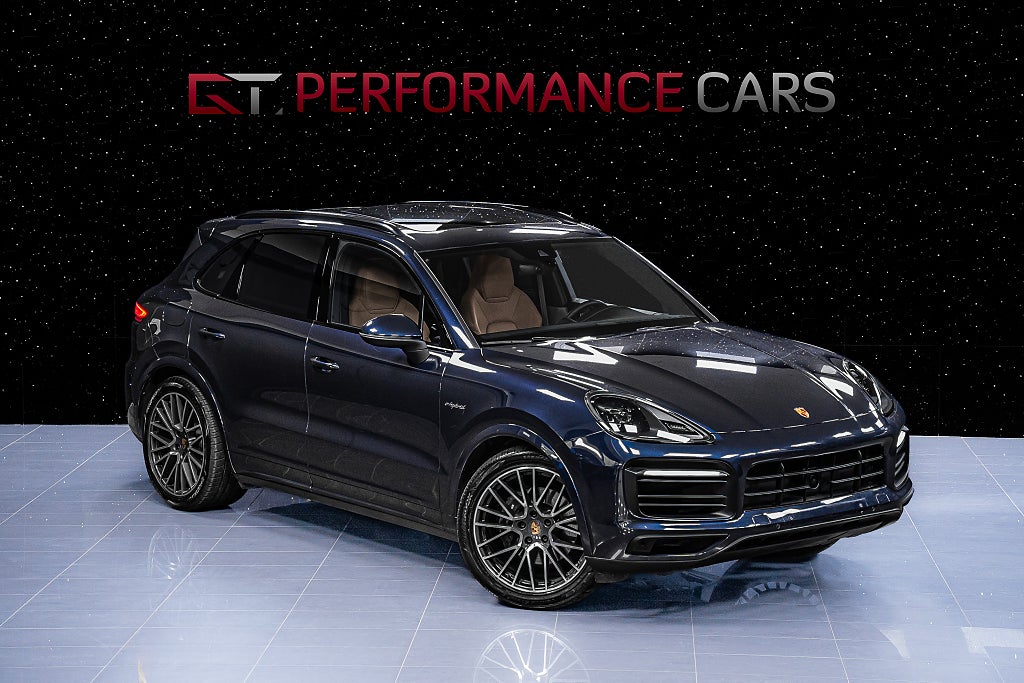 Porsche Cayenne E-Hyb PlatinumEdt MOMS SportDesign 21" Pano 18-vägs BOSE Drag