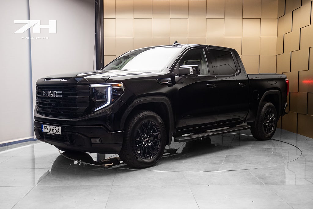 GMC Sierra 1500 Crew Cab 3L Duramax / 360° / BOSE® / Glastaklucka