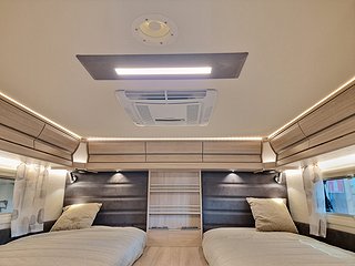 Husbil-halvintegrerad Kabe Classic 740 LGB 20 av 27