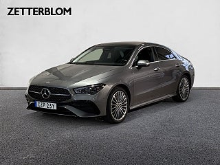 Sedan Mercedes-Benz CLA250