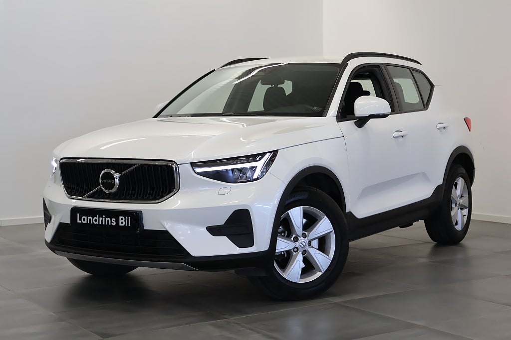Volvo XC40 B3 DCT Essential V-Hjul Kamera 1Ägare Navi