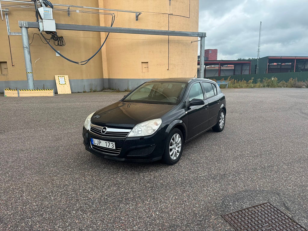 Opel Astra 1.8 ECOTEC Euro 4 nyservad automat 