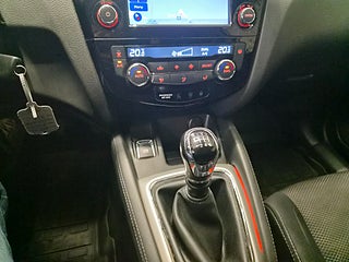 Nissan Qashqai 1.6 dCi DPF 4x4 Accenta Euro 6 — bild 9 av 11