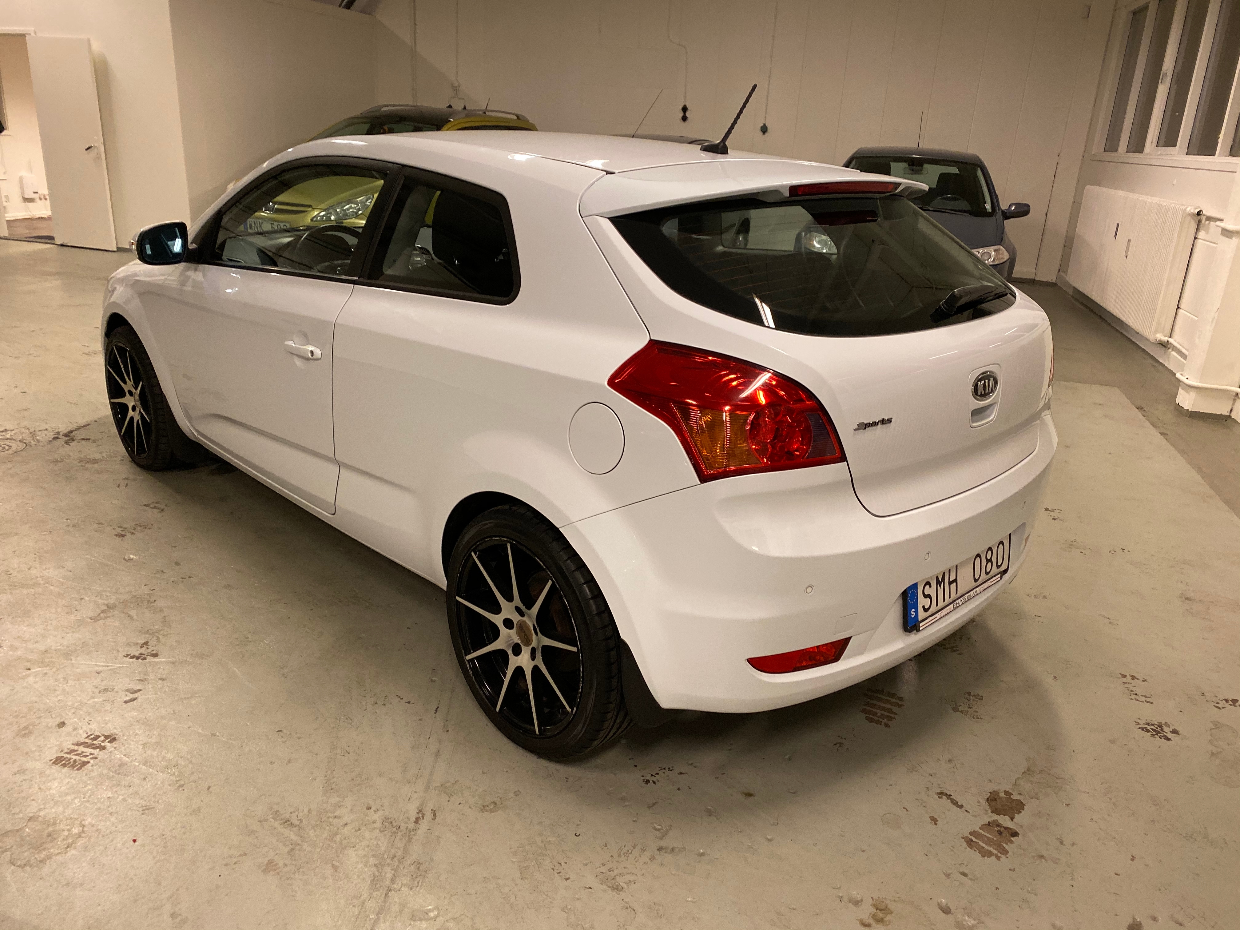 Kia Ceed 1.6 CRDi 115hk 2010, bild 3/41