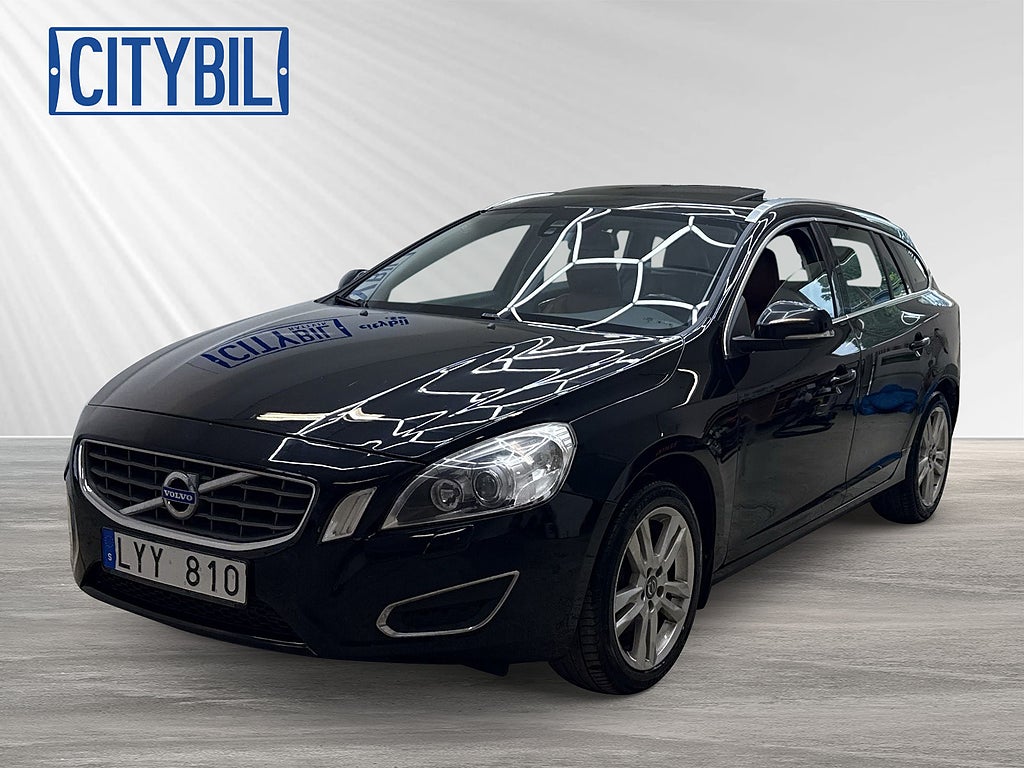 Volvo V60 D3 163hk Summum Taklucka Drag Värmare Skinn