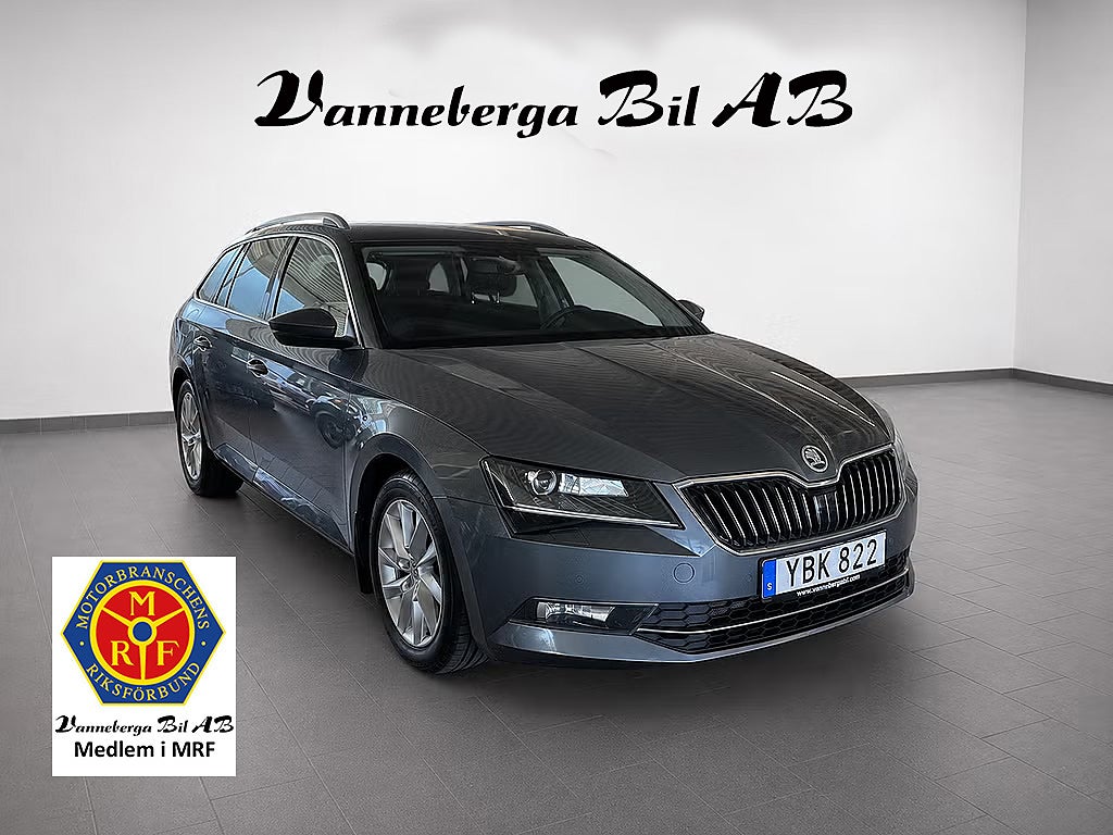 Skoda Superb Kombi 2.0 TDI Style Drag/Backkamera Euro 6 kamrem bytt