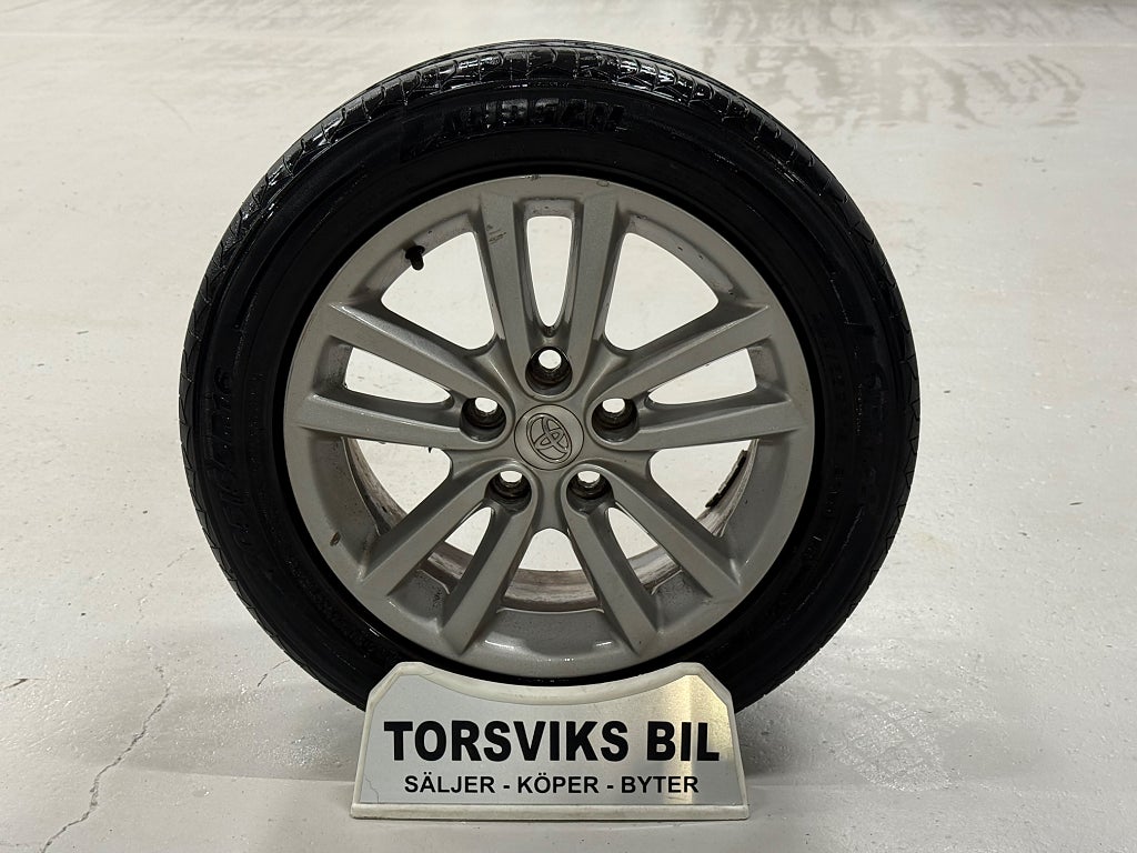 Toyota Auris 5-dörrar 1.6 Dual VVT-i Vinterhjul Hemleverans - miniatyr 16