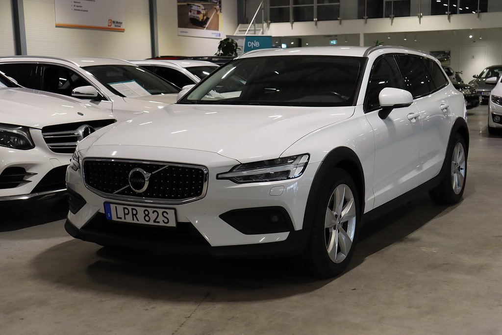 Volvo V60 Cross Country D4 190HK Momentum AWD Aut Drag/Navi