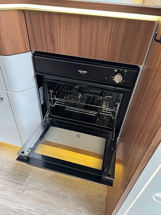 Husbil-integrerad Pilote G 740 GJ SENSATION 150HK AUT 9 av 21