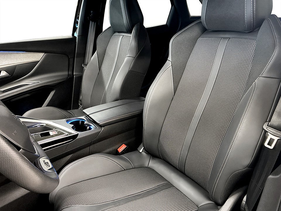 Bild på Peugeot 3008 GT 1.2 PT 130hk Aut B-KAMERA NAVI