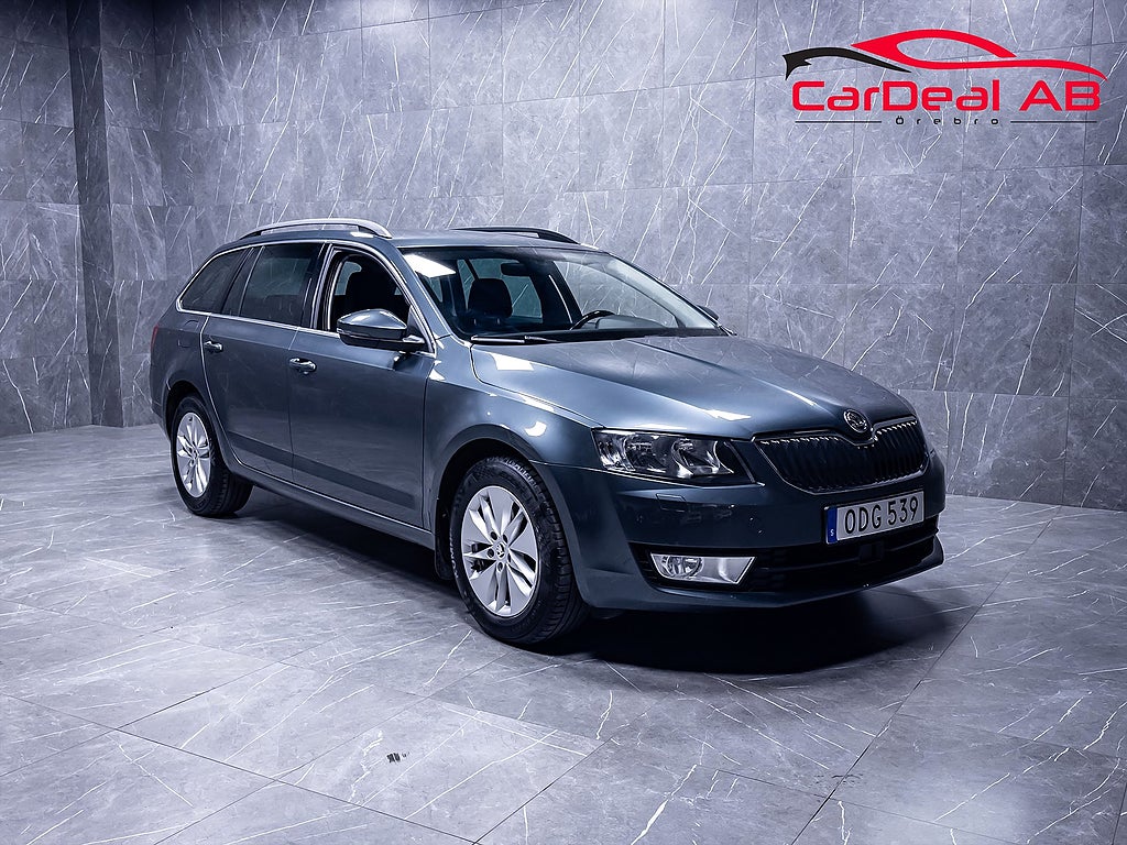 Skoda Octavia Kombi 1.4 TSI Värmare Kamera CarPlay Drag