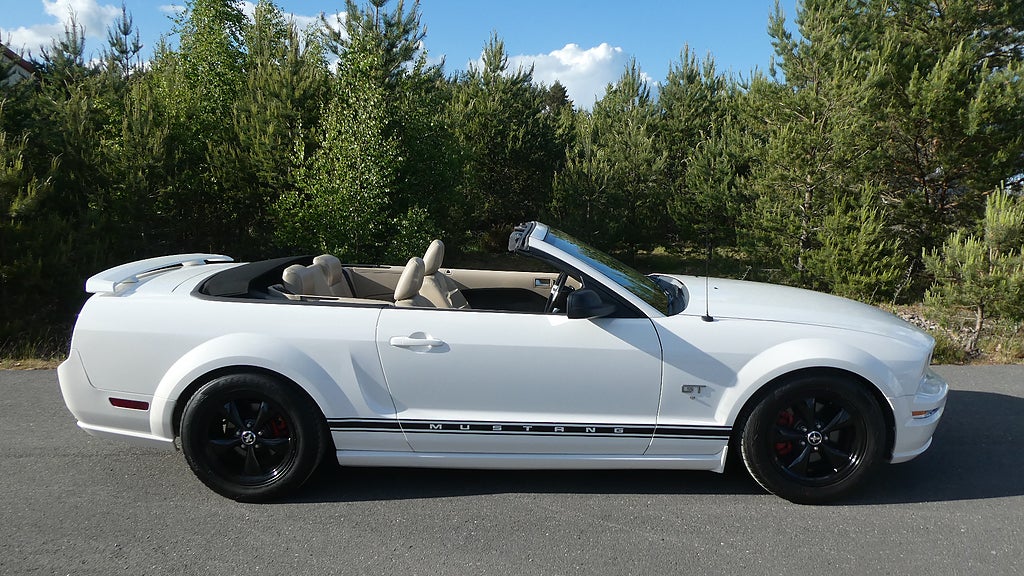 Ford Mustang Ford Mustang GT Cab