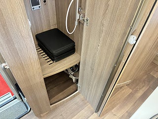 Husbil-integrerad Kabe TM I 760 LGB 26 av 31