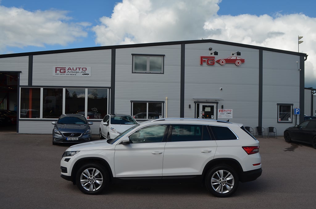 Skoda Kodiaq 2.0 TDI 4x4 Business 150 hk D-Värmare Drag Euro 6