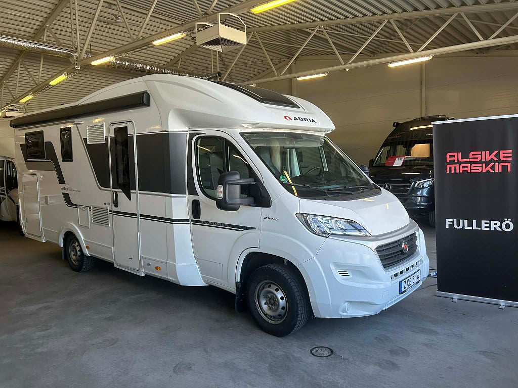 Matrix Nordkapp 670 SL - Adria Matrix Nordkapp 670 SL / Alde / Taksäng / Litium / B-kort / Solc