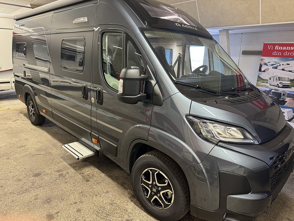 Adria TWIN SUPREME 640 SLB (Diselvärmare)