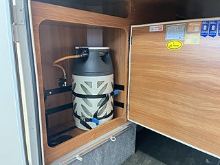 Husbil-integrerad Dethleffs ESPRIT I 6810 8 av 26