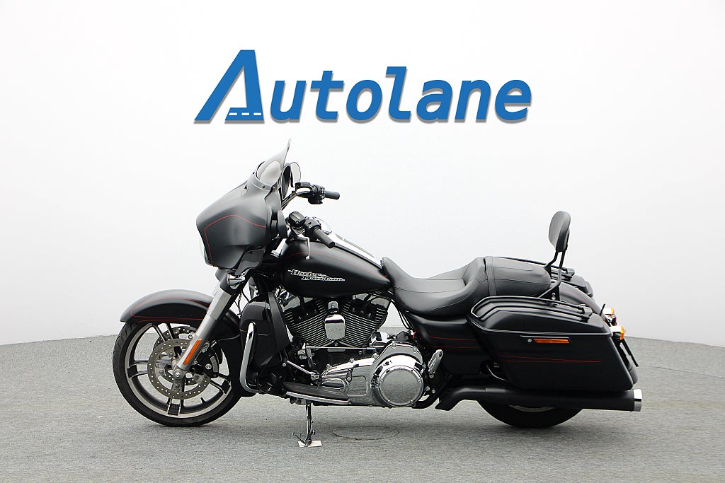 Harley-Davidson Street Glide Special *Nyservad Vance&Hines