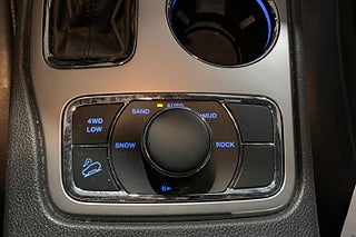 SUV Jeep Grand Cherokee 21 av 24