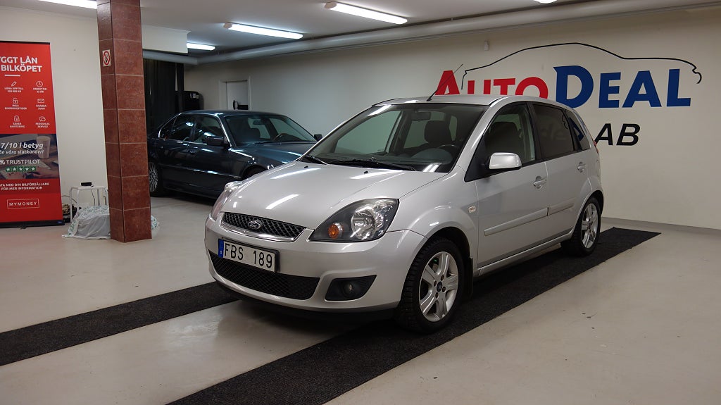 Ford Fiesta 5-dörrar 1.4 Euro 4