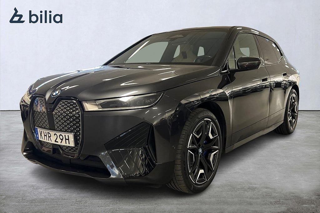 BMW iX xDrive 40 Sportline | H&K | Drag | Driving Assistant