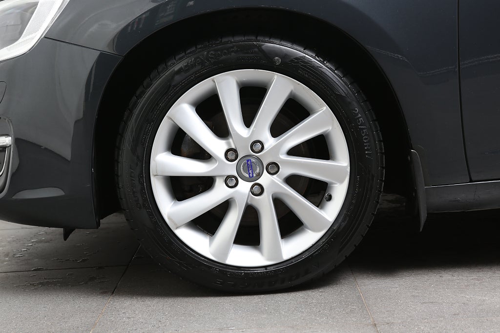 Volvo V60 D2 S/S Momentum 115hk Motorvärmare 2014