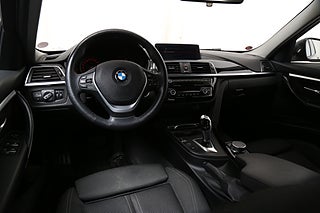 Kombi BMW 320 14 av 26