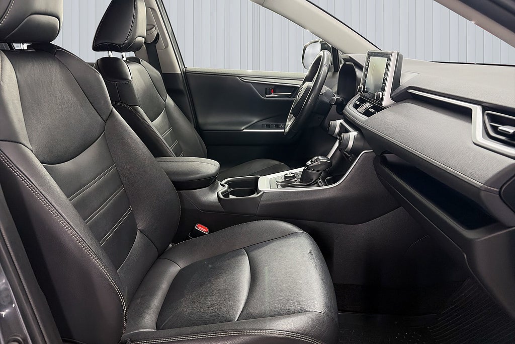 Toyota RAV4 2021