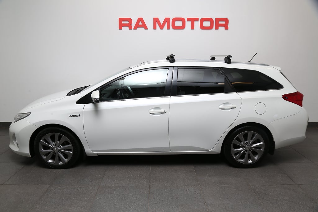 Toyota Auris Touring Sports Hybrid e-CVT Edition 50 Motorvärmare 2014