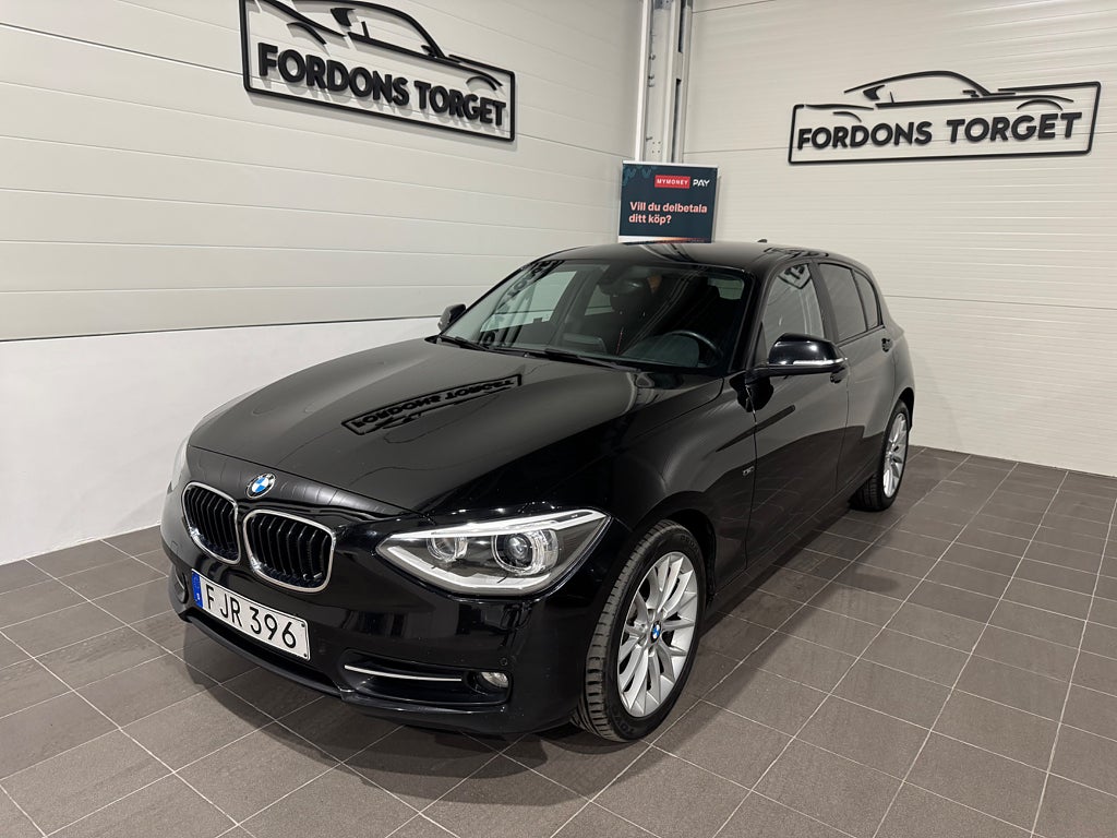 BMW 120D 5-dörrars Steptronic Sport line VÄLVÅRDAD|PDC|DRAG