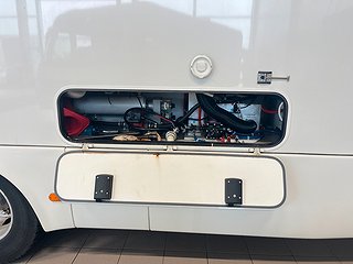 Husbil-integrerad Concorde LINER 1090 M 8 av 33