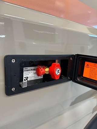 Husbil-halvintegrerad Robeta Kronos 180HK AUT 24 av 31