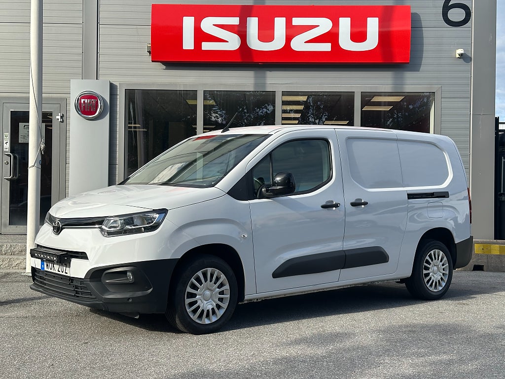 Toyota ProAce City 130hk Aut L2 | 3 års garanti | 2X SKJUTDÖRR | DRAG