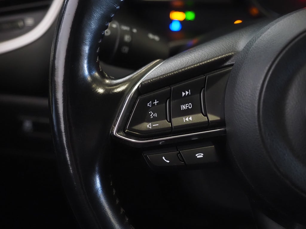 Mazda 3 Sport 2.0 SKYACTIV-G 120hk Vision Motorvärmare Navi 2018