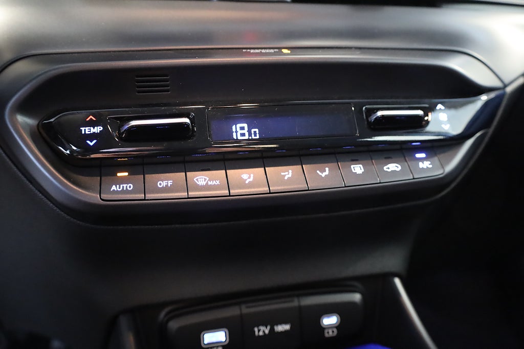 Hyundai Bayon 1.0 T-GDI Advance Aut Kamera Navi CarPlay 2025