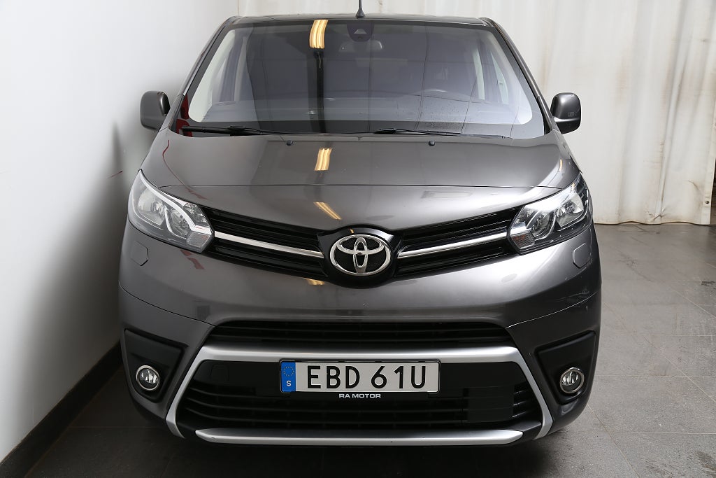Toyota Proace Verso 2,0 D-4D 144hk Aut 9-sits Värmare Drag Leasbar