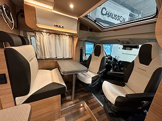 Husbil-halvintegrerad Weinsberg 160HK Aut CaraComp 600 MEG Pepper 3 av 14