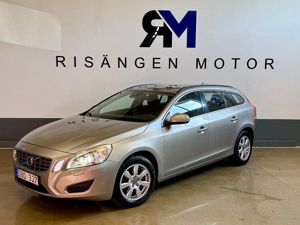 Volvo V60 D2 Powershift Momentum Euro 5/Dragkrok